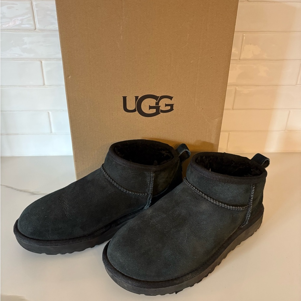 UGG Women's Classic Ultra Mini Shearling Booties